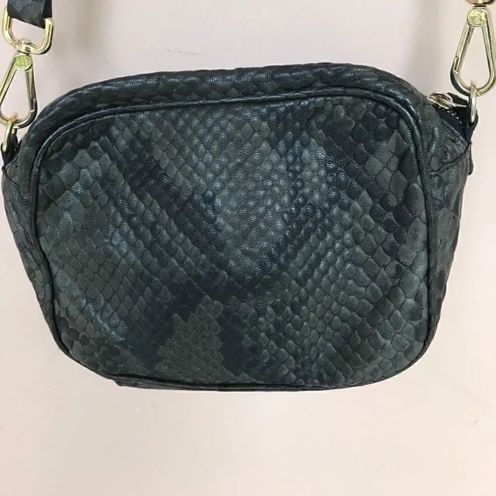 Innue Crossbody bag - Picture 3 of 5